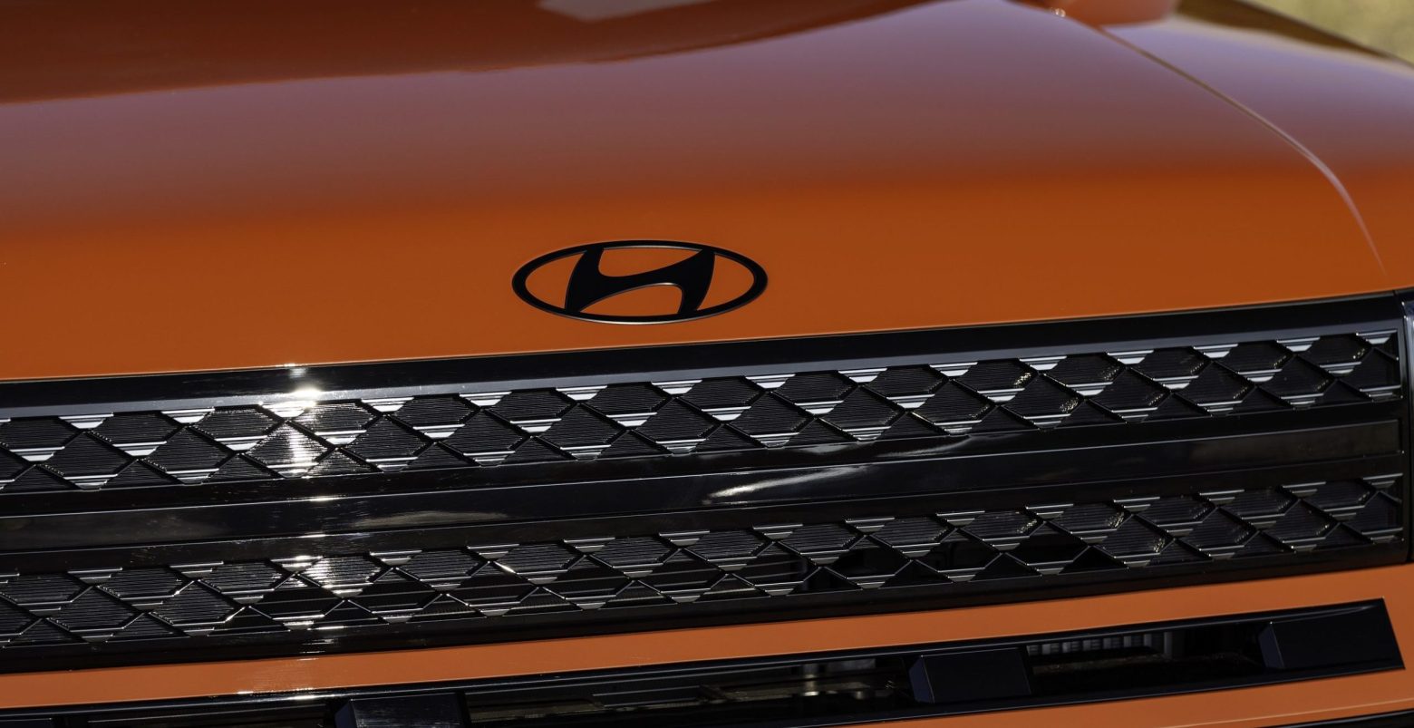 SANTA FE numit «Car of the Year 2025», în timp ce Hyundai domină premiile Carwow