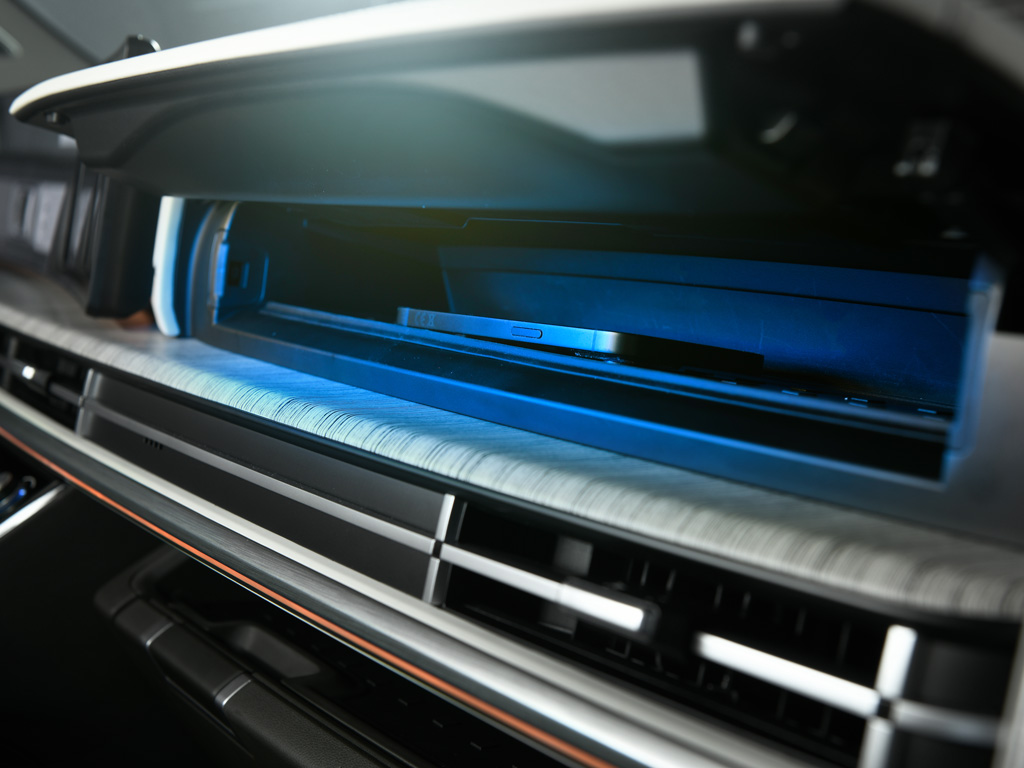 Tavă de sterilizare cu ultraviolet (UV-C)